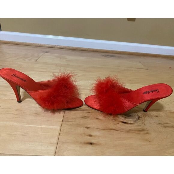 Fredericks of Hollywood red maribou boudoir kitten toe heel.Size 6. True vintage - Picture 9 of 11